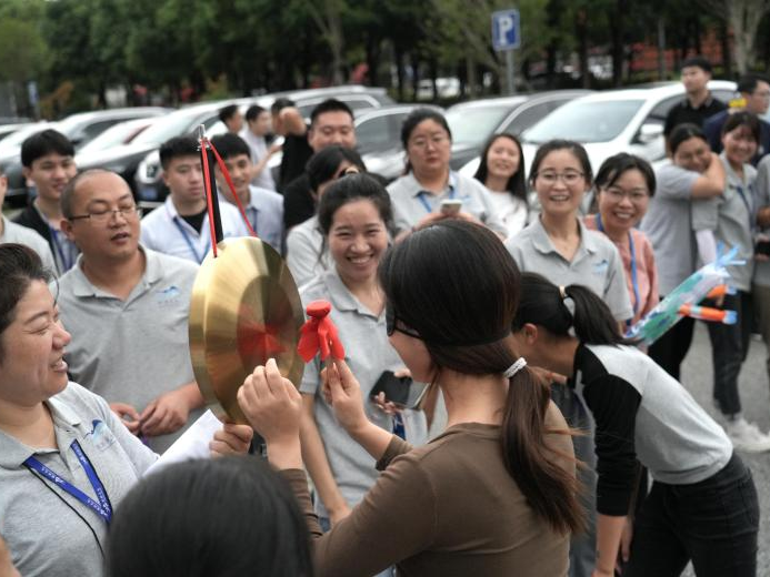 鲲游光电第二届运动会圆满落幕-3.png